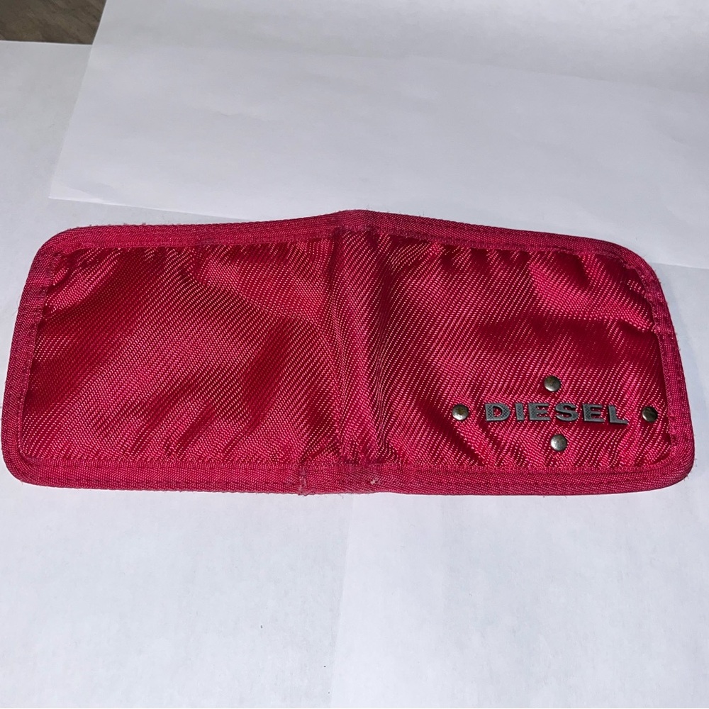 Diesel Fuchsia Wallet - Picture 9 of 13